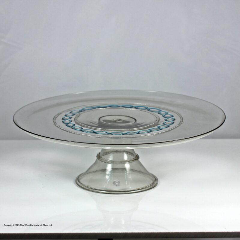 Large 17th century façon de Venise tazza