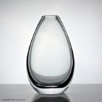 Vicke Lindstrand for Kosta, large Kontor vase, amethyst