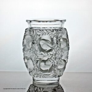 Lalique Bagatelle vase, designed by Marc Lalique in 1939