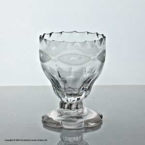 Georgian engraved cut glass monteith or bonnet glass