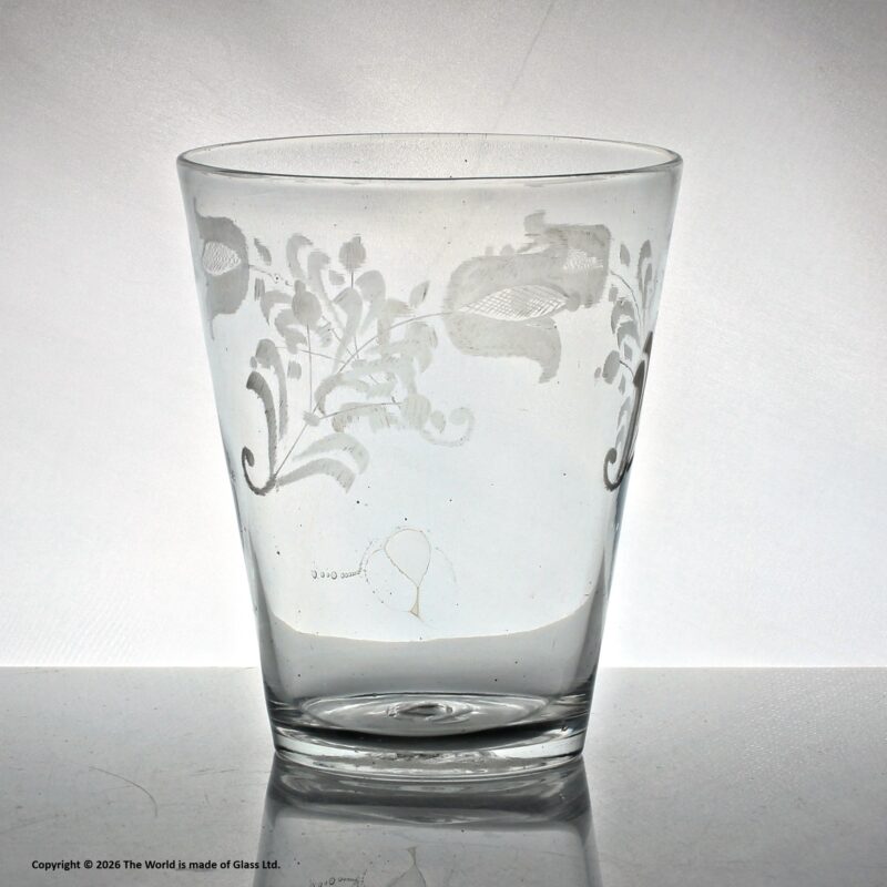 Georgian large tulip-engraved tumbler
