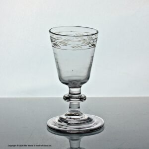 Georgian laurel leaf engraved bucket bowl dram glass with folded foot
