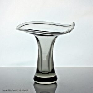 Vicke Lindstrand for Kosta Boda chanterelle glass vase