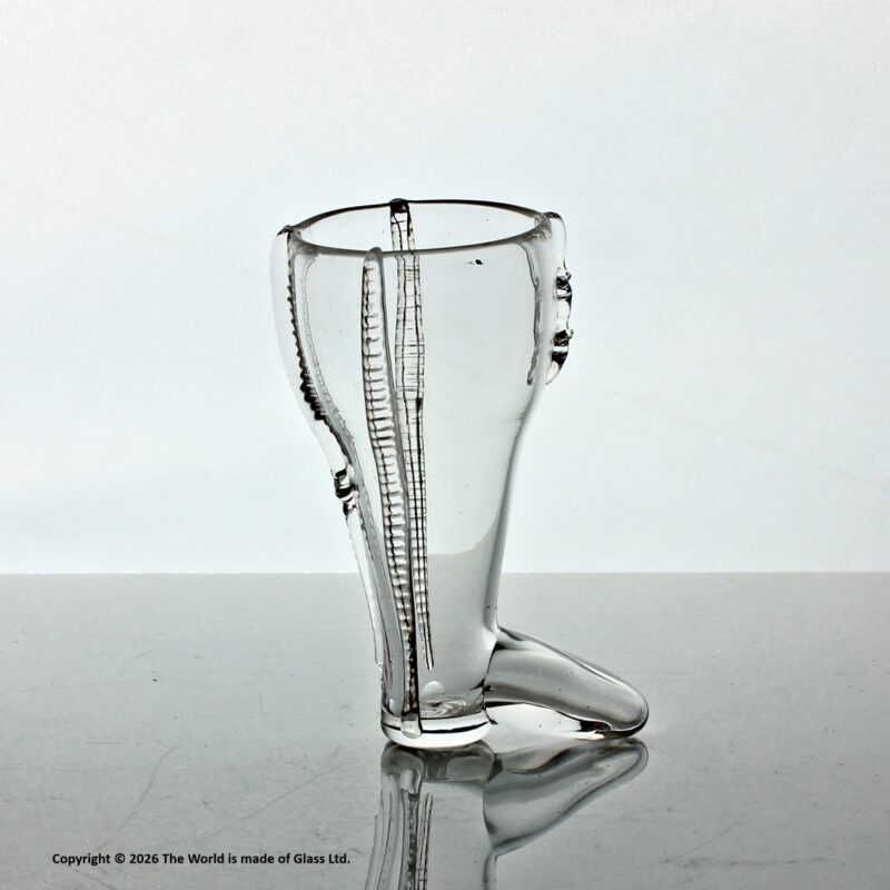 Georgian small boot dram glass with rigaree decoration