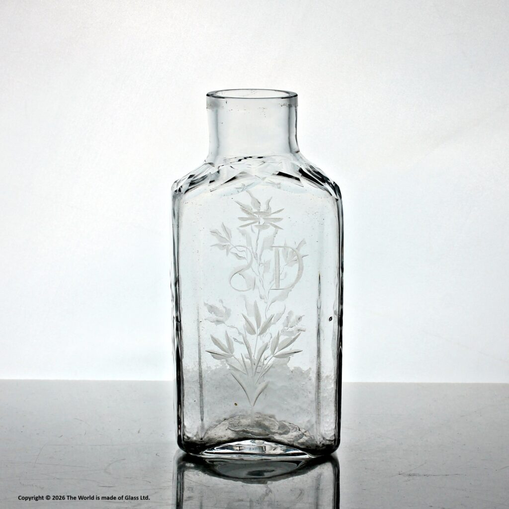 Georgian glass tea caddy engraved with the letters "SD", no stopper
